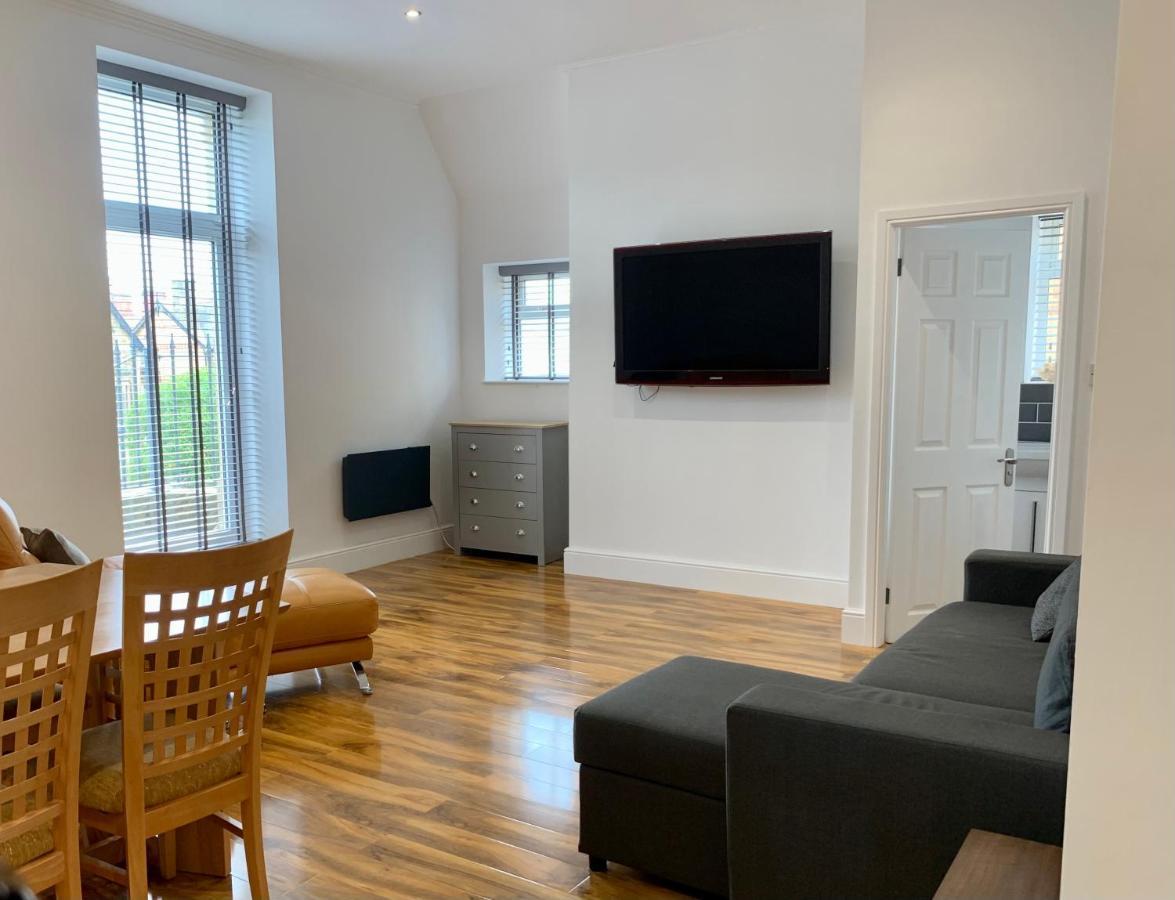 Lytham St Annes, A Spacious, High End, One Bedroomed Apartment 5 Екстер'єр фото
